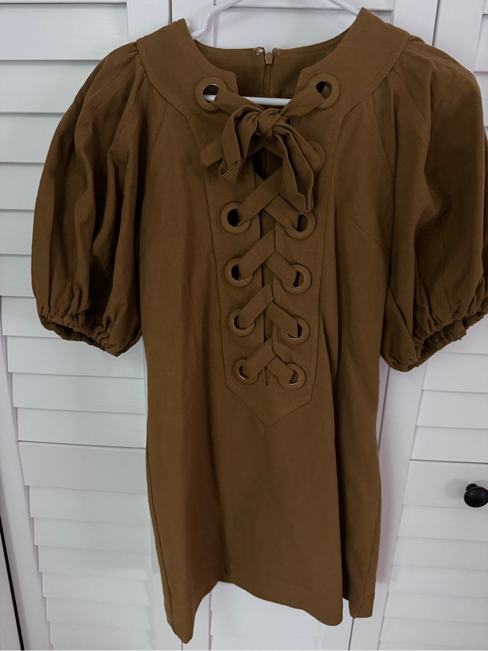 Vici Chestnut Lace-Up Puff Sleeve Tunic